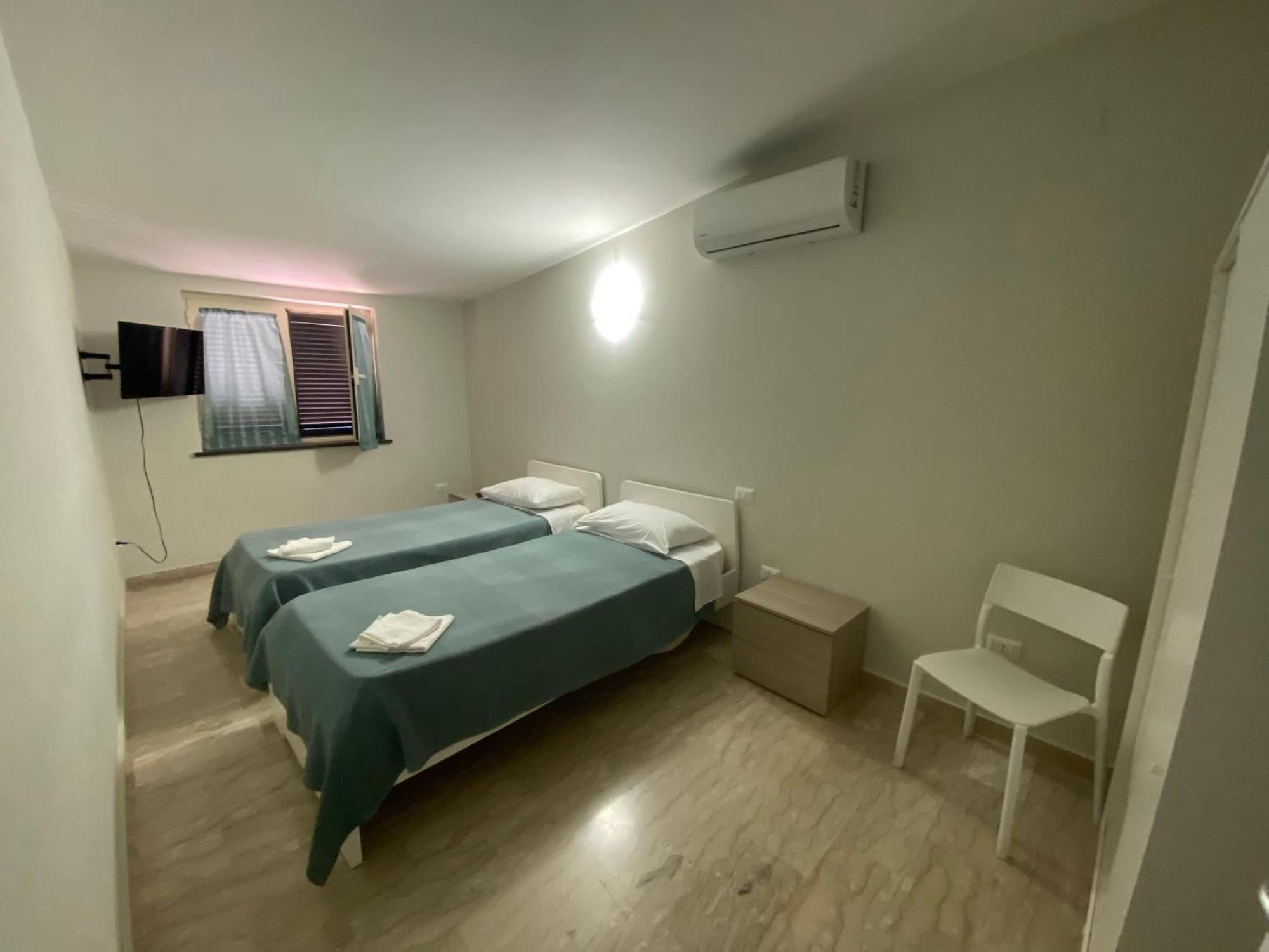B&B Loretta Marcianise Bagian luar foto